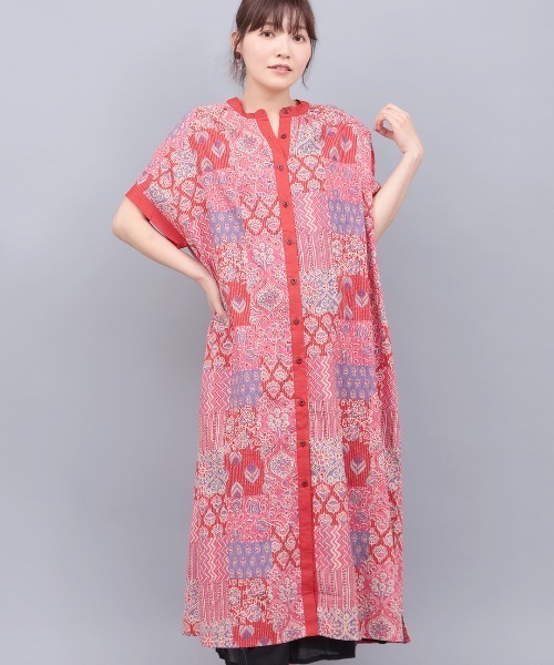 チチカカ（チチカカ）の「サシコ風パッチプリントワンピース（ワンピース・レディース・マスタード/ブルー/レッド・FREE）」の3枚目の写真