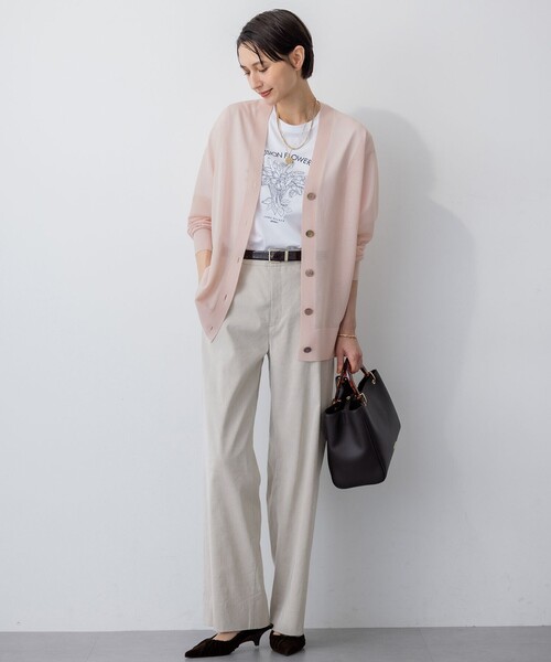 23区（ニジュウサンク）の「【CanCam10月号掲載/CLASSY.10月号掲載】シャイニーシアー カーディガン（カーディガン/ボレロ・レディース・ライトグレー系/ダークブラウン系/ベージュ系/ブラック系/ピンク系・38）」の19枚目の写真