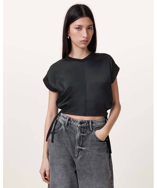 ALLSAINTS(オールセインツ)の「MIRA CROPPED SATIN DRAWCORD T-SHIRT | MIRA クロップド サテン ドローコード Tシャツ(Tシャツ/カットソー・レディース・ブラック・XS/S/M)」の17枚目の写真