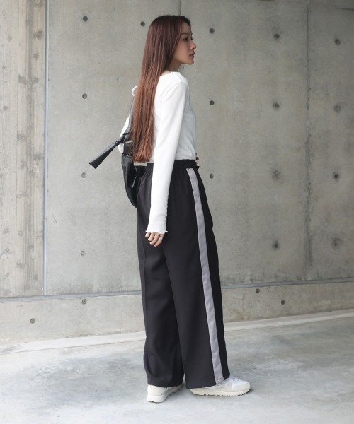Bab(バブ)の「【S・Mサイズ展開】2WAYセンタープレスサイドラインパンツ(その他パンツ・レディース・ベージュ/ブラック/チャコールグレー・S/M)」の15枚目の写真