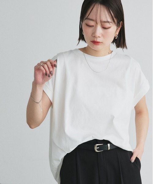 ad thie(アドティエ)の「バックギャザー フレンチスリーブ Tシャツ(Tシャツ/カットソー・レディース・チャコール/ネイビー/オフホワイト/ナチュラル/ブラック・FREE)」の13枚目の写真