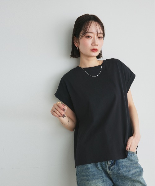 ad thie(アドティエ)の「バックギャザー フレンチスリーブ Tシャツ(Tシャツ/カットソー・レディース・チャコール/ネイビー/オフホワイト/ナチュラル/ブラック・FREE)」の18枚目の写真