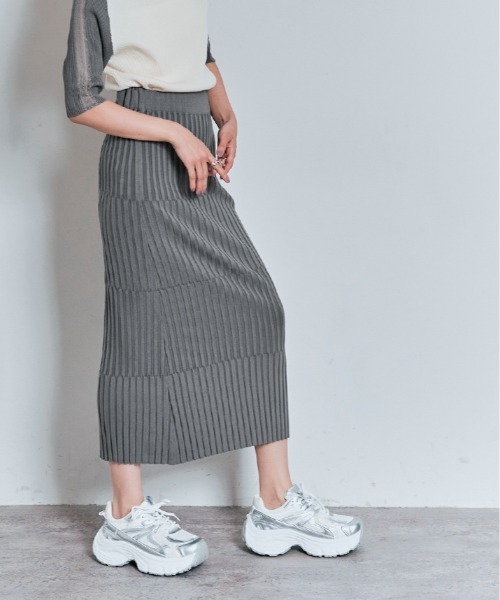 W:Huku(フーク)の「【ひんやり接触冷感】切り替えリブ サマーニット スカート(スカート・レディース・ネイビー/ブラック/ダークブラウン/グレー・FREE)」の8枚目の写真