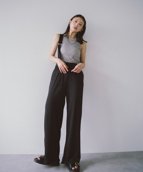 HANNE(アン)の「ショルダーベルトリブパンツ(その他パンツ・レディース・ベージュ/ブラック・SMALL/MEDIUM)」の4枚目の写真