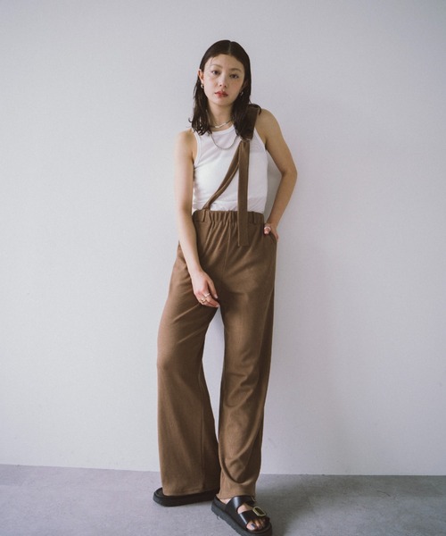 HANNE(アン)の「ショルダーベルトリブパンツ(その他パンツ・レディース・ベージュ/ブラック・SMALL/MEDIUM)」の12枚目の写真