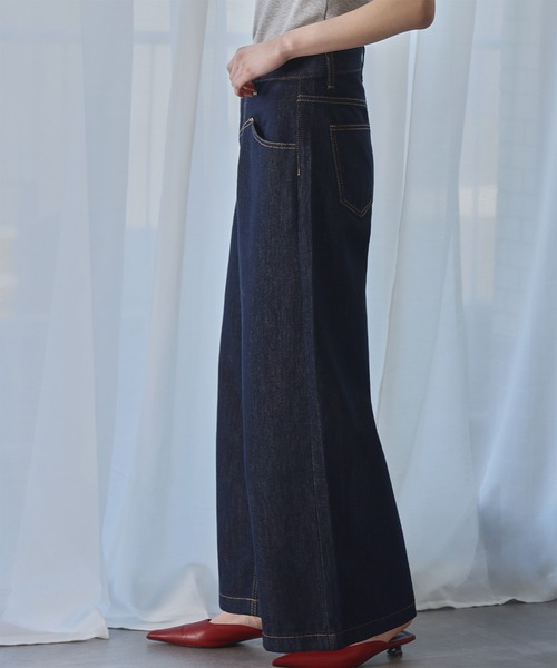 Ampirula(アンピルーラ)の「ウエスト切替えデザインワイドデニムパンツ(デニムパンツ・レディース・ブルー/ネイビー・S/M)」の7枚目の写真