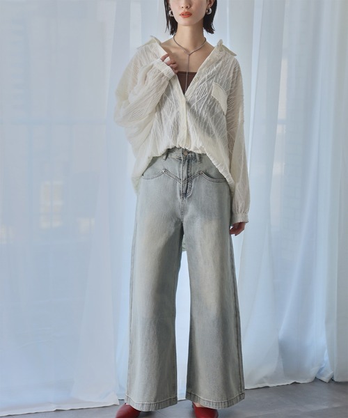 Ampirula(アンピルーラ)の「ウエスト切替えデザインワイドデニムパンツ(デニムパンツ・レディース・ブルー/ネイビー・S/M)」の4枚目の写真