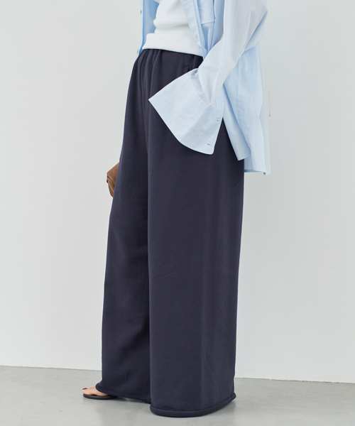 COGTHEBIGSMOKE（コグザビッグスモーク）の「【COGTHEBIGSMOKE/コグ ザ ビッグスモーク】SWEAT TROUSERS（その他パンツ・レディース・ネイビー・FREE）」の2枚目の写真