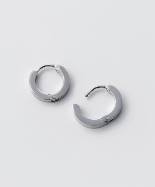 WYZ surgical stainless(ダブリューワイジィーサージカルステンレス)の「【 金属アレルギー対応 】シンプルフープピアス サージカルステンレス (両耳用)直径13mm, 幅2.5mm(ピアス(両耳用)・メンズ・ゴールド/ブラック/シルバー・FREE)」の18枚目の写真