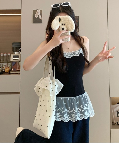 gossip！ロサンゼルス（ゴシップロサンゼルス）の「Y2K 【垢抜けレイヤードアイテム】  レースインナーキャミワンピース 重ねストラップドレス（キャミソール・レディース・ブラック/グレー/ホワイト・FREE）」の6枚目の写真