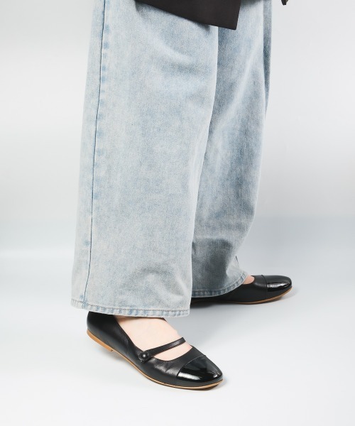 BONTRE（ボントレ）の「コンビストラップパンプス/BONTRE 40051-US（パンプス・レディース・ブラック/ホワイト・36/37/38/39/35）」の3枚目の写真