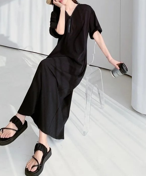 deux amour（ドゥーザムール）の「ハーフジップロングワンピース（ワンピース・レディース・カーキ/グレー/ブラック・FREE）」の6枚目の写真