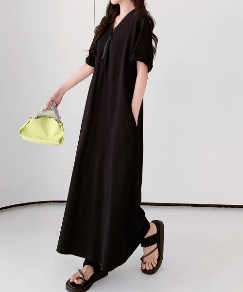 deux amour（ドゥーザムール）の「ハーフジップロングワンピース（ワンピース・レディース・カーキ/グレー/ブラック・FREE）」の8枚目の写真