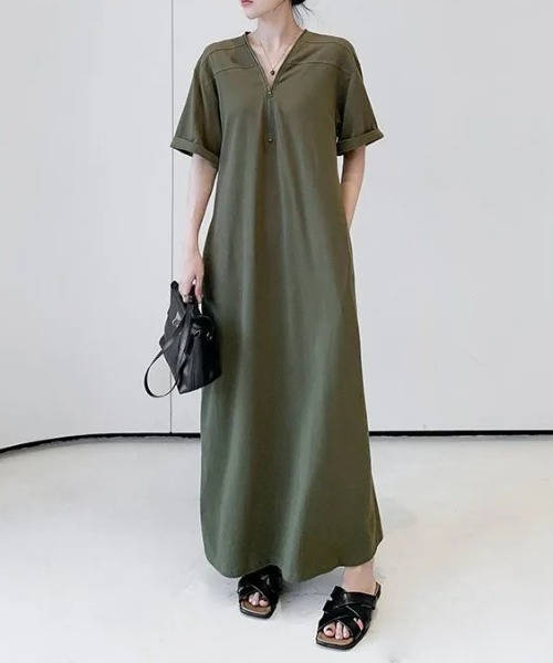 deux amour（ドゥーザムール）の「ハーフジップロングワンピース（ワンピース・レディース・カーキ/グレー/ブラック・FREE）」の12枚目の写真