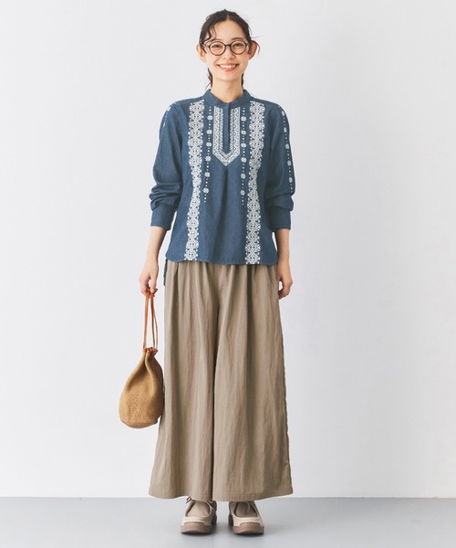 and myera(アンド マイラ)の「and myera 大人なキュロットパンツ(その他パンツ・レディース・ベージュ・L/M/LL/S)」の4枚目の写真