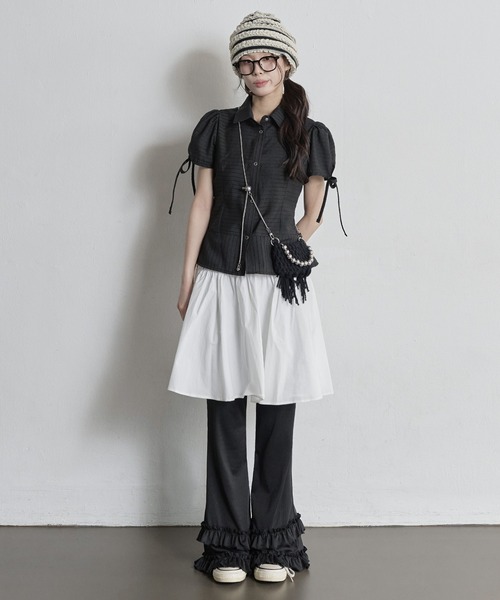 UNE MANSION(ユヌマンション)の「【レイヤード用パンツ】ユニークティアードバレエコアフリルリブハイウエストブーツカットロングパンツ(その他パンツ・レディース・ブラック/クリーム・FREE)」の22枚目の写真