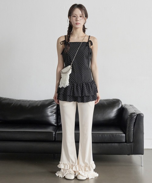 UNE MANSION(ユヌマンション)の「【レイヤード用パンツ】ユニークティアードバレエコアフリルリブハイウエストブーツカットロングパンツ(その他パンツ・レディース・ブラック/クリーム・FREE)」の8枚目の写真