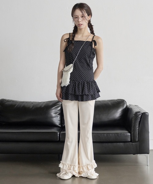 UNE MANSION(ユヌマンション)の「【レイヤード用パンツ】ユニークティアードバレエコアフリルリブハイウエストブーツカットロングパンツ(その他パンツ・レディース・ブラック/クリーム・FREE)」の11枚目の写真