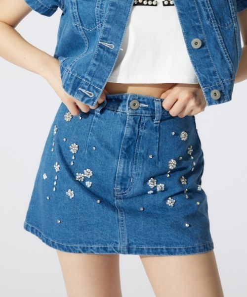 rienda（リエンダ）の「MIXフラワービジュージャストウエストデニムスカート　春服（デニムスカート・レディース・ライトブルー/ブルー・SMALL/MEDIUM/X-SMALL）」の2枚目の写真