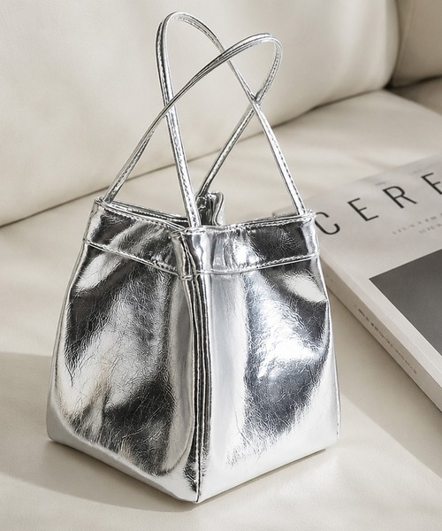 NOLITA LABORATORY(ノリータラボラトリー)の「【 NOLITA / ノリータ 】チャーム付き ミニ トートバッグ(トートバッグ・レディース・シルバー/シルバー系その他/ブラック・FREE)」の15枚目の写真