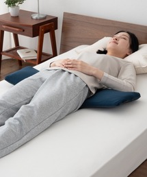 EMOOR（エムール）の「【東京家具】すき間を埋める 腰まくら（クッション/クッションカバー・キッズ）」