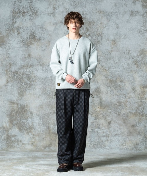 glamb（グラム）の「Smooth Sweat Pullover / スムーススウェットプルオーバー（Tシャツ/カットソー・メンズ・レッド/グレー/ブラック・S/M/L）」の10枚目の写真