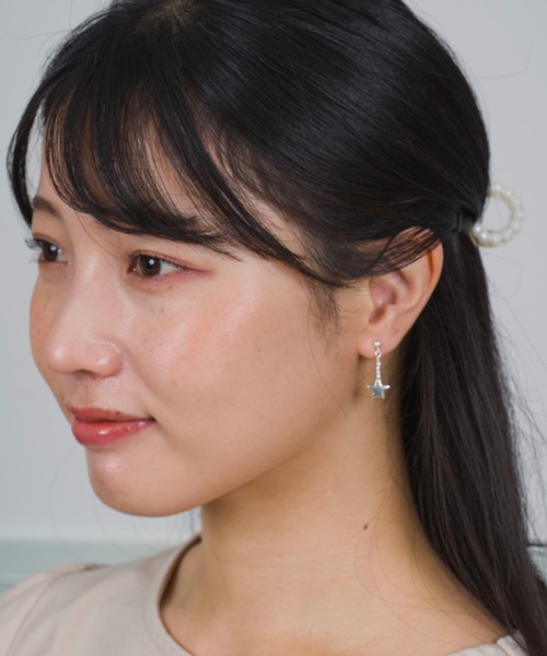 Harpo(アルポ)の「【HARPO】シルバー ロングピアス スター 星 銀製 ピアス(ピアス(両耳用)・レディース・シルバー・FREE)」の3枚目の写真