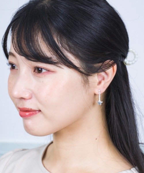 Harpo(アルポ)の「【HARPO】シルバー ロングピアス スター 星 銀製 ピアス(ピアス(両耳用)・レディース・シルバー・FREE)」の5枚目の写真