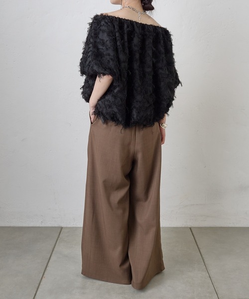 COLONY 2139(コロニートゥーワンスリーナイン)の「フリンジジャガード5分袖オフショルトップス(その他トップス・レディース・ホワイト/ブラック/ピンク・FREE)」の18枚目の写真