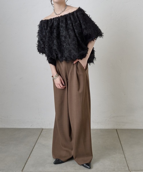 COLONY 2139(コロニートゥーワンスリーナイン)の「フリンジジャガード5分袖オフショルトップス(その他トップス・レディース・ホワイト/ブラック/ピンク・FREE)」の19枚目の写真