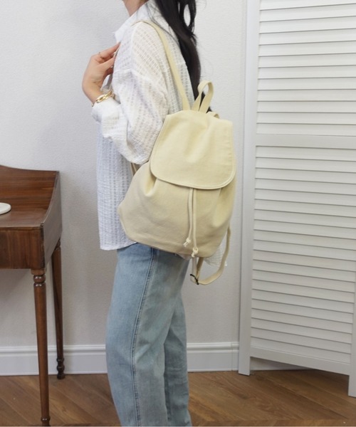 unnu(ユヌ)の「キャンバスドローコードリュック(バックパック/リュック・レディース・ブルー/ブラック/アイボリー/ブラウン・F)」の13枚目の写真