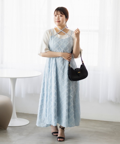 CLETTE(クレット)の「フリルチェックマルチストラップワンピース(ワンピース・レディース・ブルー/アイボリー/ブラック・LL/3L/4L)」の17枚目の写真