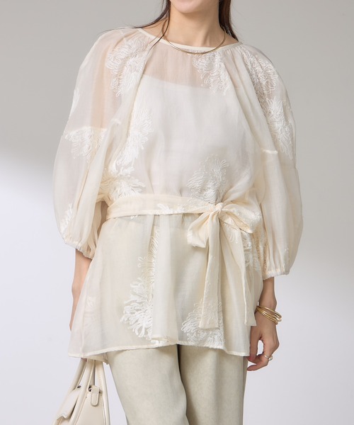 &. NOSTALGIA（アンドドットノスタルジア）の「【ZOZO限定】ボタニカル刺繍シアーチュニック（チュニック・レディース・ブラック/アイボリー・M）」の14枚目の写真