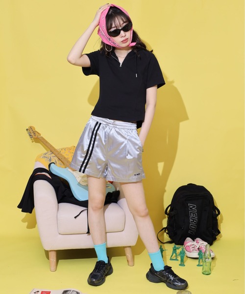 NERDY(ノルディ)の「グロッシートラックショートパンツ(その他パンツ・レディース・シルバー/ブラック/レッド・M/S/SS)」の11枚目の写真