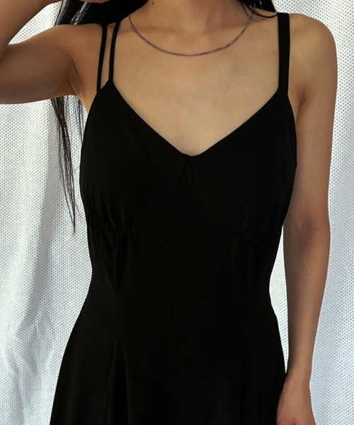 INTER FACTORY(インターファクトリー)の「kanami - curve gather one-piece(ワンピース・レディース・アイボリー/ブラック・FREE)」の6枚目の写真