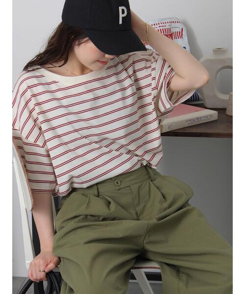 ehka sopo（エヘカソポ）の「前後2WAYワンショルプルオーバー（Tシャツ/カットソー・レディース・オフホワイト/ブラック/グリーン/レッド・F）」の4枚目の写真