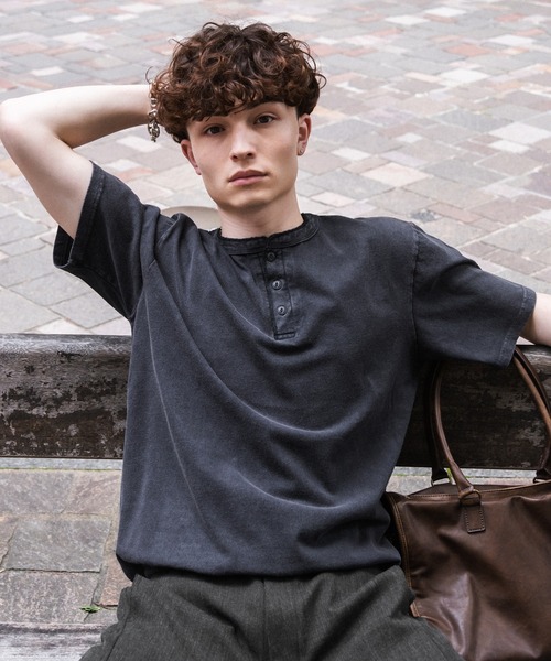 kutir(クティール)の「DRAWCORD HENLEY NECK TSHIRTHN/ドローコードヘンリーネックTシャツ(Tシャツ/カットソー・メンズ・杢グレー/ネイビー/ブラック・MEDIUM/LARGE)」の3枚目の写真