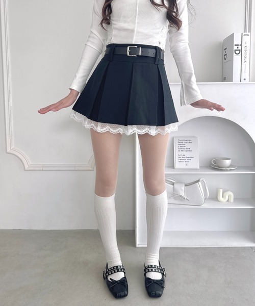 Loueme(ルエム)の「ベルト付き裾レースプリーツミニスカパン(スカート・レディース・ホワイト/グレー/ブラック・M)」の18枚目の写真