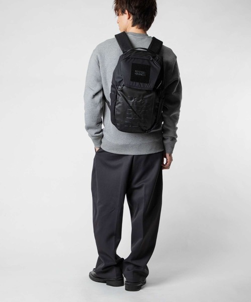 MYSTERY RANCH(ミステリーランチ)の「MYSTERY RANCH RIPRUCK 15L ミステリーランチ リップラック バックパック(バックパック/リュック・メンズ・ブラック・FREE)」の8枚目の写真