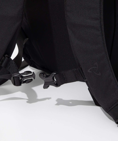 MYSTERY RANCH(ミステリーランチ)の「MYSTERY RANCH RIPRUCK 15L ミステリーランチ リップラック バックパック(バックパック/リュック・メンズ・ブラック・FREE)」の2枚目の写真