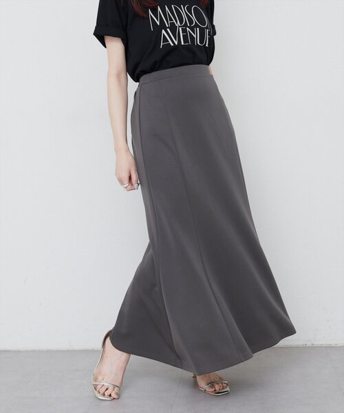 natural couture(ナチュラルクチュール)の「【WEB限定】カットソーマーメイドスカート(スカート・レディース・チャコールグレー/ブルー/ブラック・MEDIUM/LARGE)」の17枚目の写真