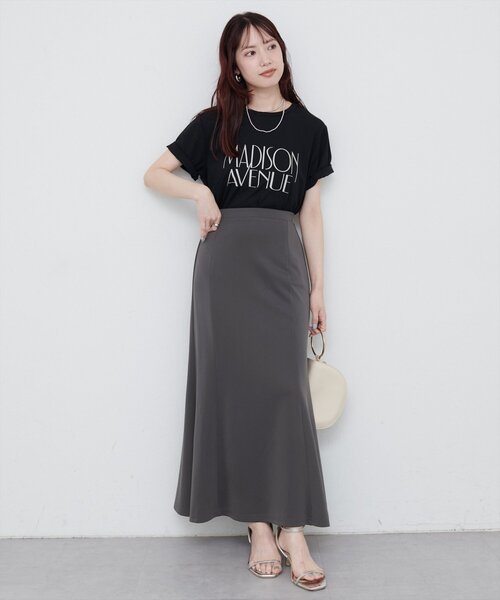 natural couture(ナチュラルクチュール)の「【WEB限定】カットソーマーメイドスカート(スカート・レディース・チャコールグレー/ブルー/ブラック・MEDIUM/LARGE)」の21枚目の写真