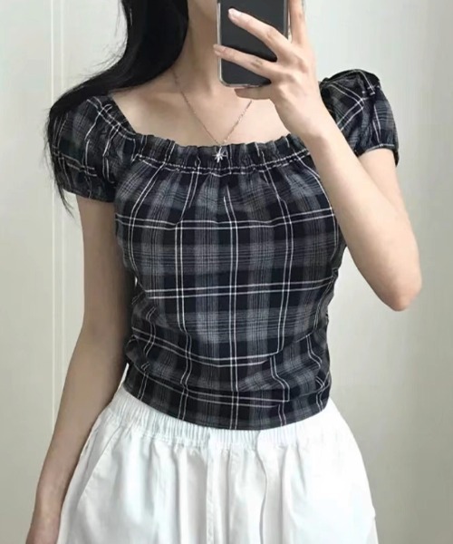 .KOM(ドットコム)の「A'GEM/9 × .kom 『.KOM/ドットケーオーエム』ギンガムチェックオフショルブラウス(Tシャツ/カットソー・レディース・ブラック・FREE)」の11枚目の写真