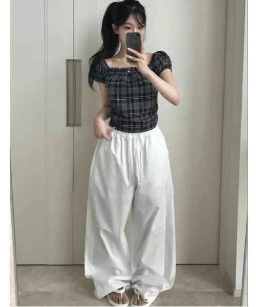 .KOM(ドットコム)の「A'GEM/9 × .kom 『.KOM/ドットケーオーエム』ギンガムチェックオフショルブラウス(Tシャツ/カットソー・レディース・ブラック・FREE)」の17枚目の写真
