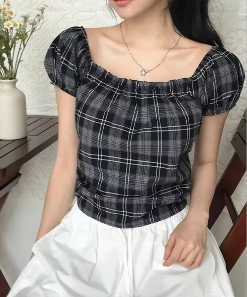 .KOM(ドットコム)の「A'GEM/9 × .kom 『.KOM/ドットケーオーエム』ギンガムチェックオフショルブラウス(Tシャツ/カットソー・レディース・ブラック・FREE)」の8枚目の写真