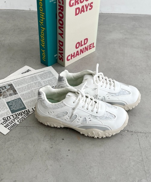 SOLLON.(ソルロン)の「【靴紐2種set】ボリュームソールレーススニーカー(スニーカー・レディース・ベージュ/ホワイト/シルバー・24.5cm/23.5cm/22.5cm)」の12枚目の写真