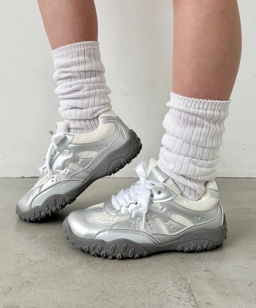 SOLLON.(ソルロン)の「【靴紐2種set】ボリュームソールレーススニーカー(スニーカー・レディース・ベージュ/ホワイト/シルバー・24.5cm/23.5cm/22.5cm)」の17枚目の写真