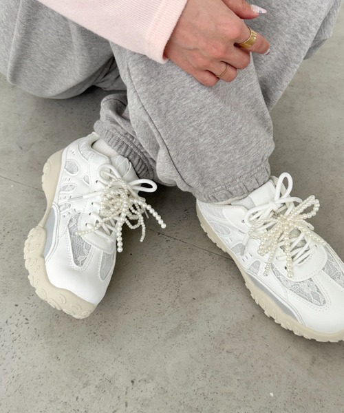 SOLLON.(ソルロン)の「【靴紐2種set】ボリュームソールレーススニーカー(スニーカー・レディース・ベージュ/ホワイト/シルバー・24.5cm/23.5cm/22.5cm)」の10枚目の写真