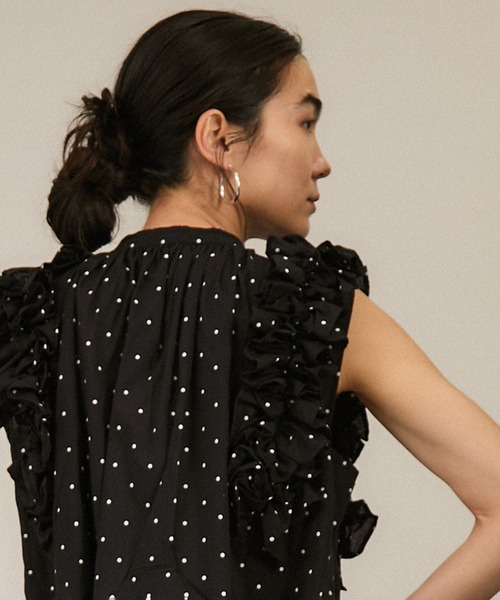 crinkle crinkle crinkle】別注side frill no sleeve blouse