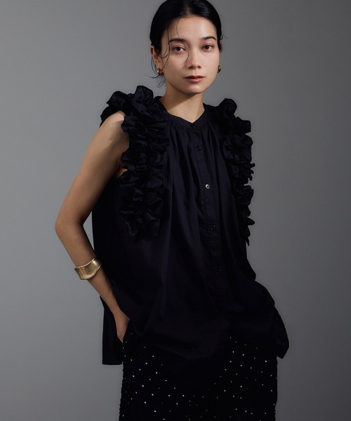 crinkle crinkle crinkle】別注side frill no sleeve blouse